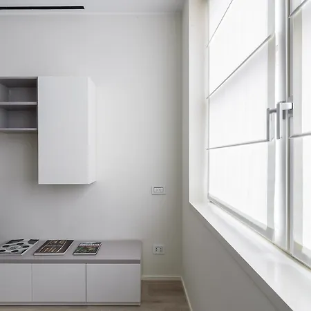 Canguroproperties - Leopardi * Milan