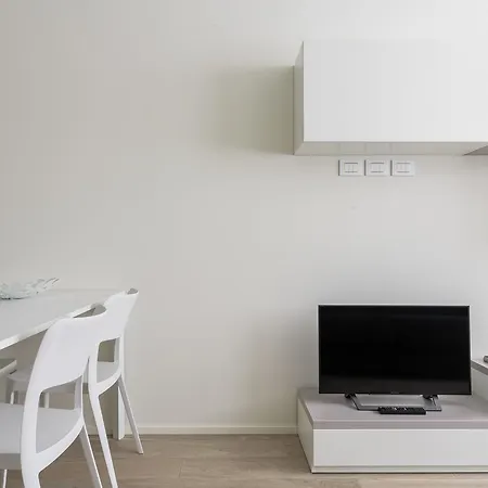 Canguroproperties - Leopardi Apartment *